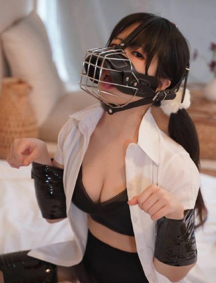 健身房私教吸乳高潮av_剧情片免费观看最新